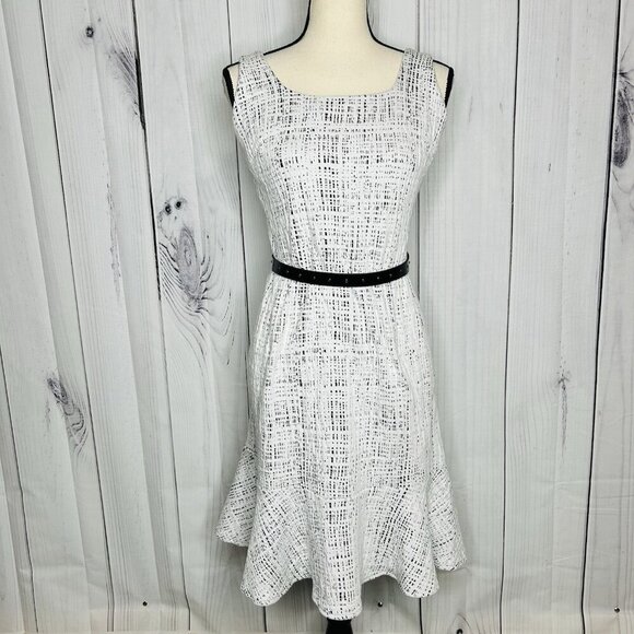 Karl Lagerfeld Dresses & Skirts - KARL LAGERFELD PARIS Jacquard Fit & Flare Dress Sz 4 Black White Belted
